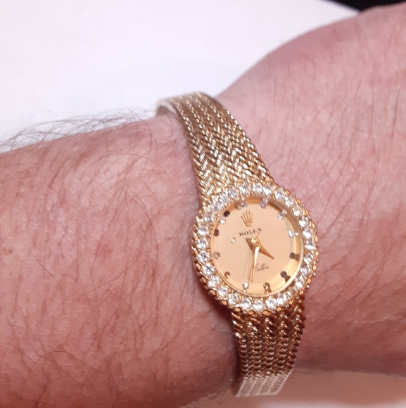 LADIES LUXURY WATCH - Picture 2 of 5